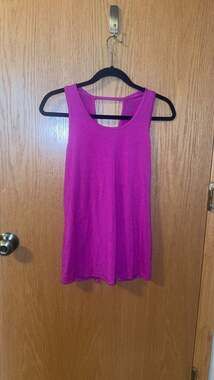 Athleta Essence Twist Back Tank Top in Magenta